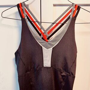 Women’s LUCKY IN LOVE Black with red accents crossback Cami Tank Top Size M 8-10